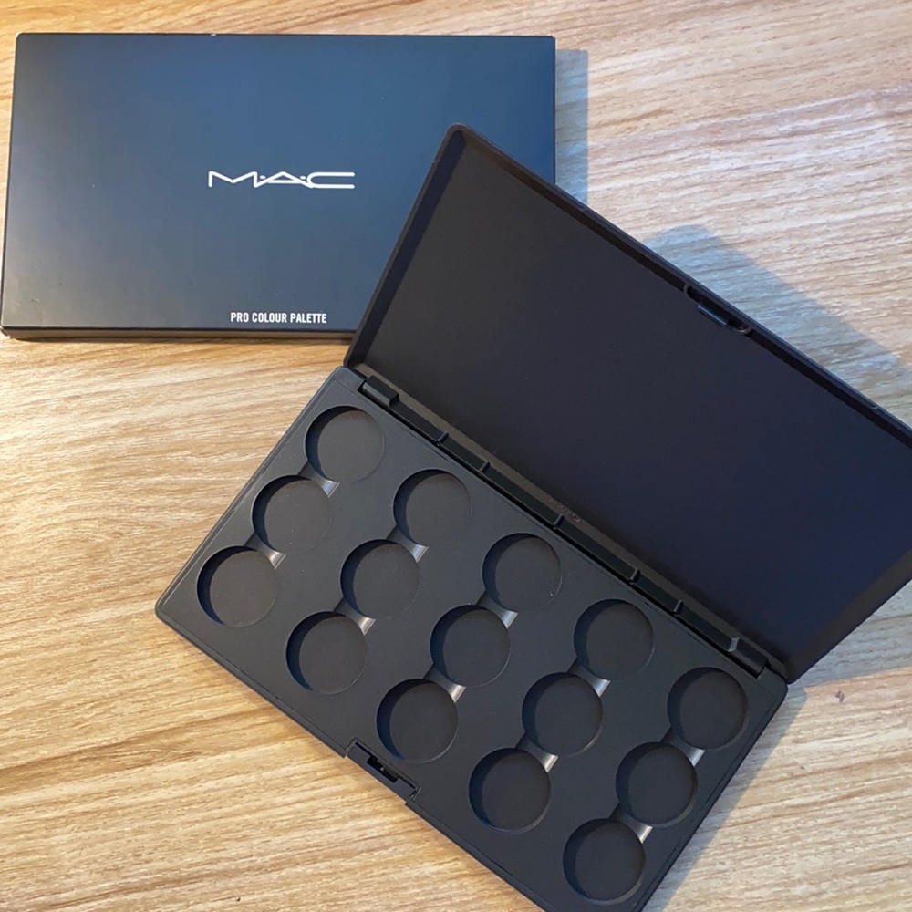 MAC Pro Colour Palette